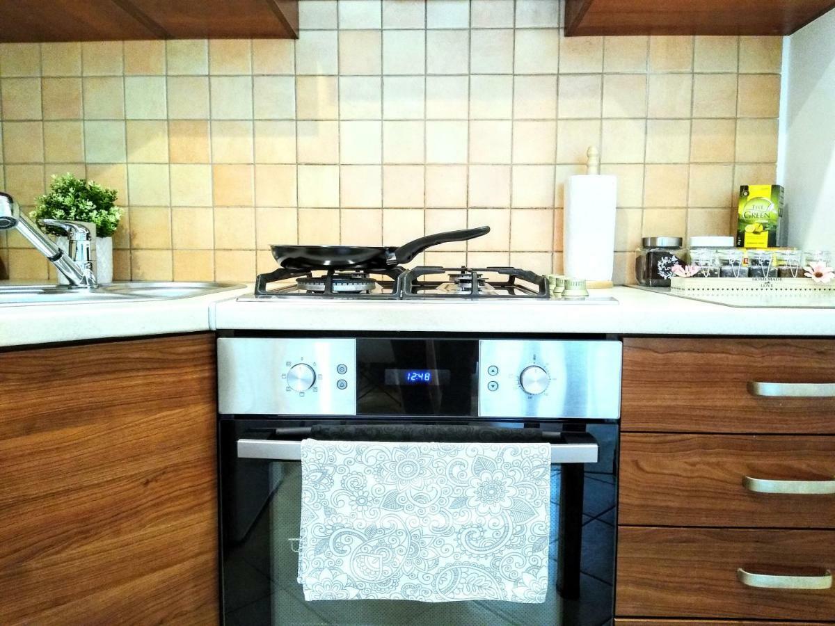 Chill & Explore By Cooee Apartments Varşovia Exterior foto