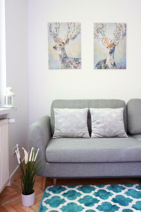 Chill & Explore By Cooee Apartments Varşovia Exterior foto
